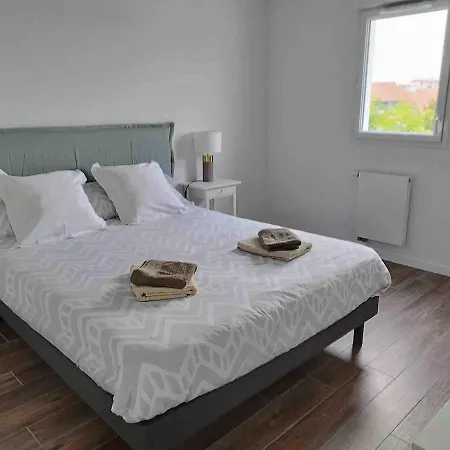 Apartment T2 Centre Dernier Etage Parking En Sous-sol Wifi Smart Tv Serviettes Et Draps Inclus Anglet