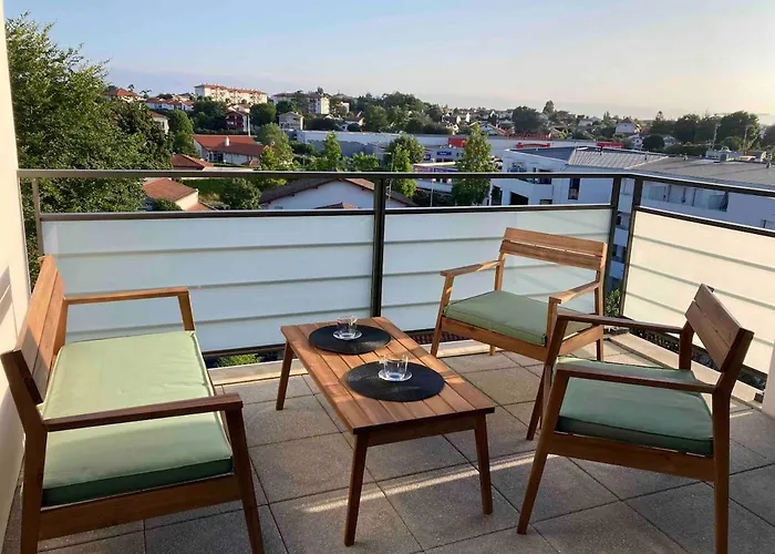 T2 Centre Dernier Etage Parking En Sous-sol Wifi Smart Tv Serviettes Et Draps Inclus Lejlighed